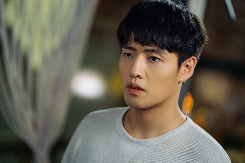 Kang Ha-Neul, When the Camellia Blooms